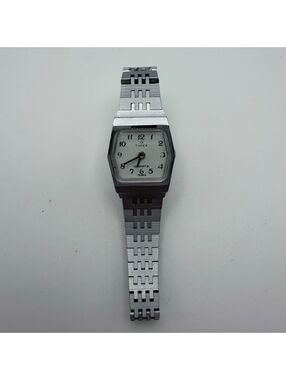 Vintage Timex K Cell Ladies Quartz Wristwatch New Battery Runs French Made Strap